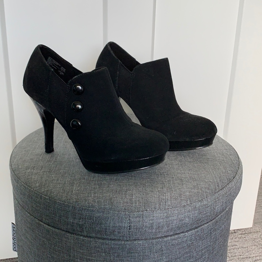 Black suede booties with cute shiny button detail!
